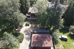 1434 NW Hawthorne Ave, Grants Pass, OR 97526 - Photo 2