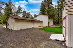 557 E Tyee Dr, Sisters, OR 97759 - Photo 46