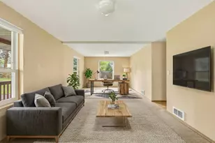 557 E Tyee Dr, Sisters, OR 97759 - Photo 6