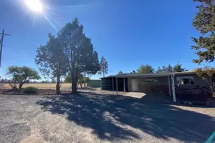 720 NW Glass, Madras, OR 97741 - Photo 4