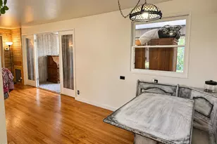 423 SE M St, Grants Pass, OR 97526 - Photo 4