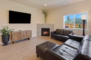 4999 SW Yew Pl, Redmond, OR 97756 - Photo 16