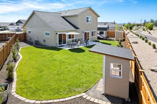 4999 SW Yew Pl, Redmond, OR 97756 - Photo 38