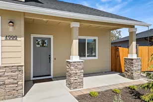 4999 SW Yew Pl, Redmond, OR 97756 - Photo 6
