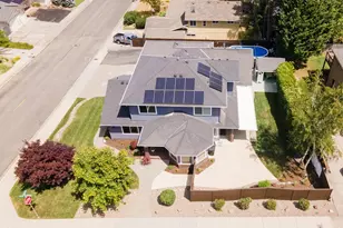 965 NW Valley View Dr, Grants Pass, OR 97526 - Photo 50