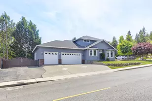 965 NW Valley View Dr, Grants Pass, OR 97526 - Photo 44