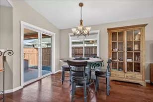 2803 Esther Ln, Grants Pass, OR 97527 - Photo 12