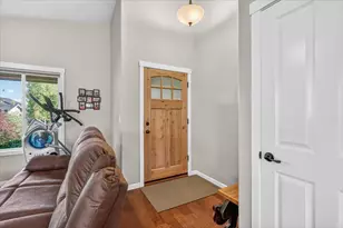 2803 Esther Ln, Grants Pass, OR 97527 - Photo 8