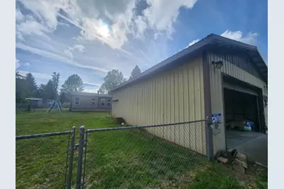 37725 Plehn Pines Drive, Chiloquin, OR 97624 - Photo 10