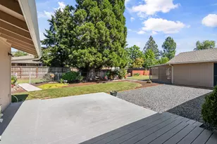 2930 Bailey Ave, Medford, OR 97504 - Photo 34