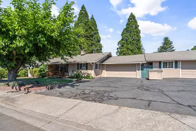 2930 Bailey Avenue, Medford, OR 97504 - Photo 36