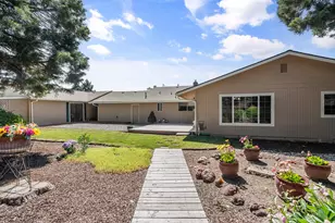 2930 Bailey Ave, Medford, OR 97504 - Photo 28