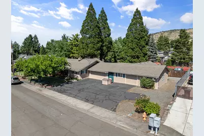 2930 Bailey Avenue, Medford, OR 97504 - Photo 40