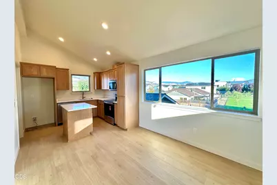 312 Lithia Avenue, Talent, OR 97540 - Photo 38
