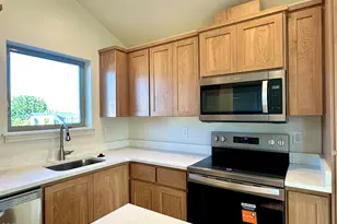 312 Lithia Ave, Talent, OR 97540 - Photo 40