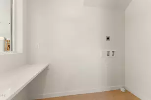 312 Lithia Ave, Talent, OR 97540 - Photo 14
