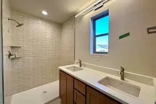 312 Lithia Ave, Talent, OR 97540 - Photo 26