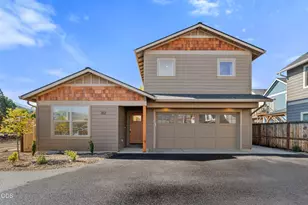 312 Lithia Ave, Talent, OR 97540 - Photo 2