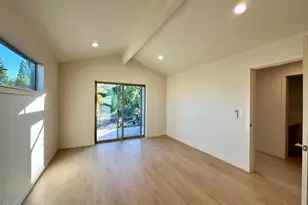 312 Lithia Ave, Talent, OR 97540 - Photo 18