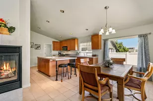 4460 SW Trevino Ct, Redmond, OR 97756 - Photo 12