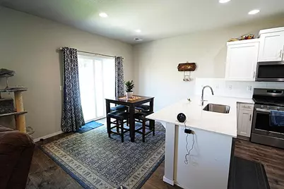 21182 Thomas Drive, Bend, OR 97702 - Photo 10