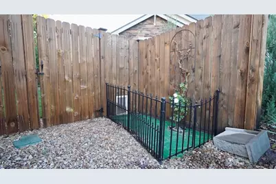 21182 Thomas Drive, Bend, OR 97702 - Photo 4