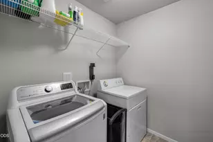 21182 Thomas Dr, Bend, OR 97702 - Photo 20