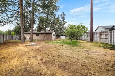 947 SE 6th Street, Bend, OR 97702 - Photo 20
