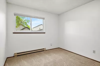 947 SE 6th Street, Bend, OR 97702 - Photo 14