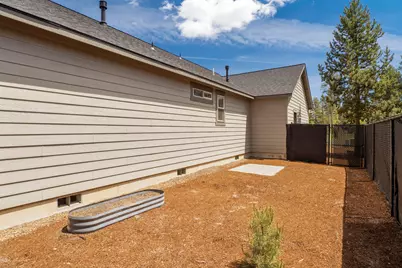 51925 Campfire Drive, La Pine, OR 97739 - Photo 12