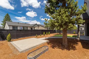 51925 Campfire Dr, La Pine, OR 97739 - Photo 10