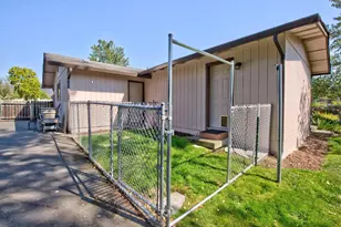 1600 NW Sue Cir, Grants Pass, OR 97526 - Photo 26