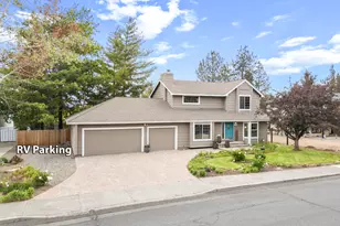 1206 NE Paula Dr, Bend, OR 97701 - Photo 2