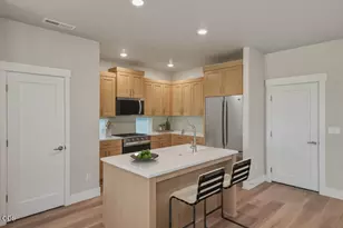 3867 NE Petrosa Ave, Bend, OR 97701 - Photo 4