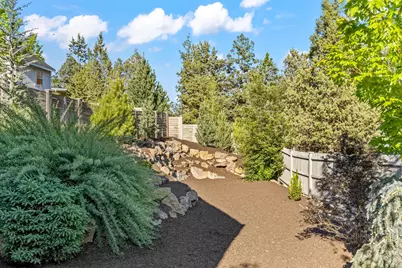 61016 SE Light Peak Drive, Bend, OR 97702 - Photo 36