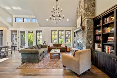 61016 SE Light Peak Drive, Bend, OR 97702 - Photo 4
