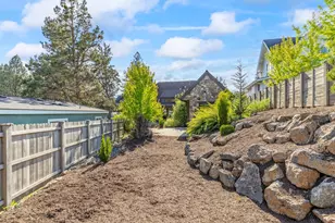 61016 SE Light Peak Dr, Bend, OR 97702 - Photo 44