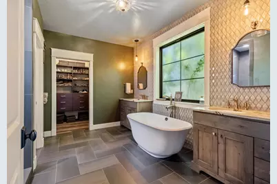 61016 SE Light Peak Drive, Bend, OR 97702 - Photo 14