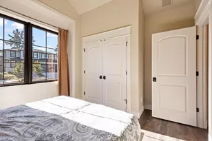 61016 SE Light Peak Dr, Bend, OR 97702 - Photo 18