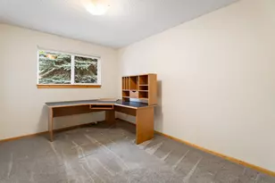 1627 SE Bear Creek Rd, Bend, OR 97701 - Photo 18