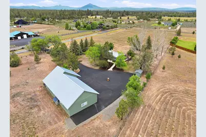 67292 Rabbitbrush Way, Bend, OR 97703 - Photo 32