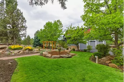 17584 Mountain View Road, Sisters, OR 97759 - Photo 4