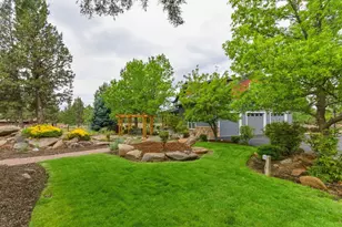 17584 Mountain View Rd, Sisters, OR 97759 - Photo 4