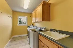 17584 Mountain View Rd, Sisters, OR 97759 - Photo 52