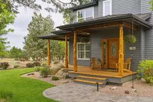 17584 Mountain View Rd, Sisters, OR 97759 - Photo 2