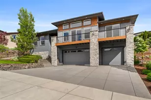 4461 Vista Pointe Dr, Medford, OR 97504 - Photo 4