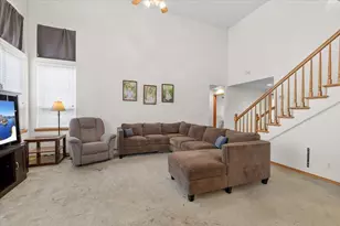 752 Mallory Ct, Central Point, OR 97502 - Photo 8