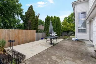 752 Mallory Ct, Central Point, OR 97502 - Photo 26