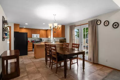 752 Mallory Court, Central Point, OR 97502 - Photo 8