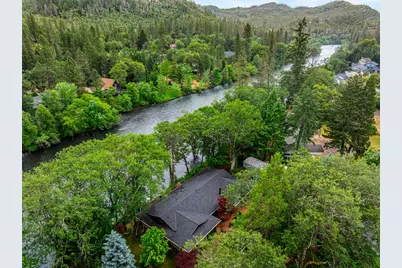 22300 Highway 62, Shady Cove, OR 97539 - Photo 32